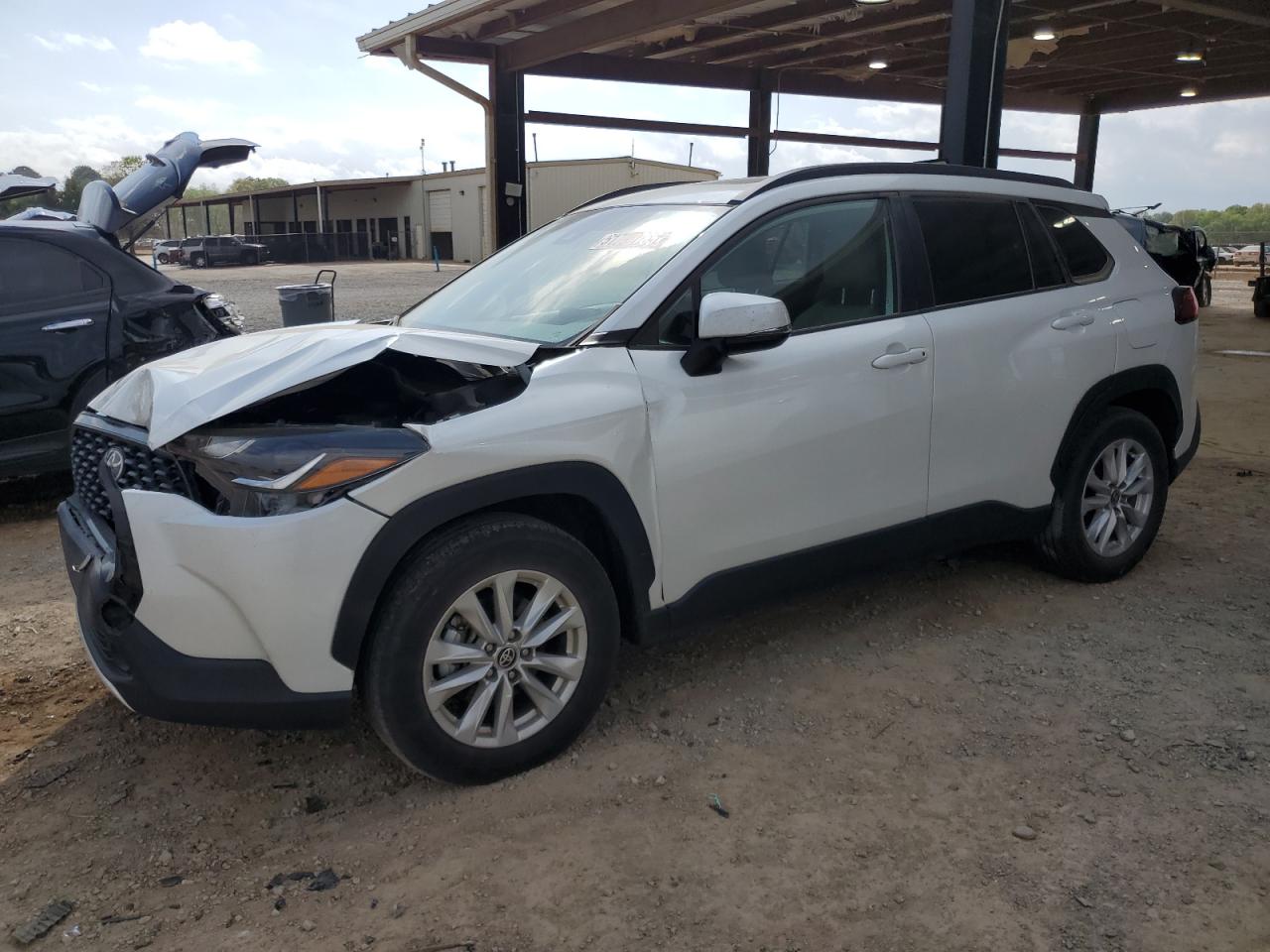 2022 Toyota Corolla Cross Le for Sale in Tanner, AL - Front End