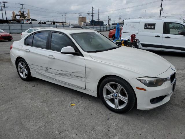  BMW 3 SERIES 2015 Білий