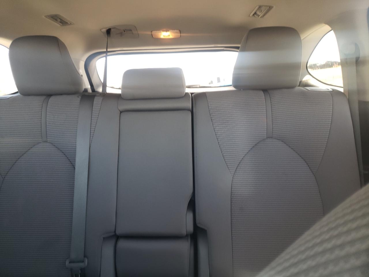 2022 Toyota Highlander L VIN: 5TDZZRAH5NS556038 Lot: 51363885