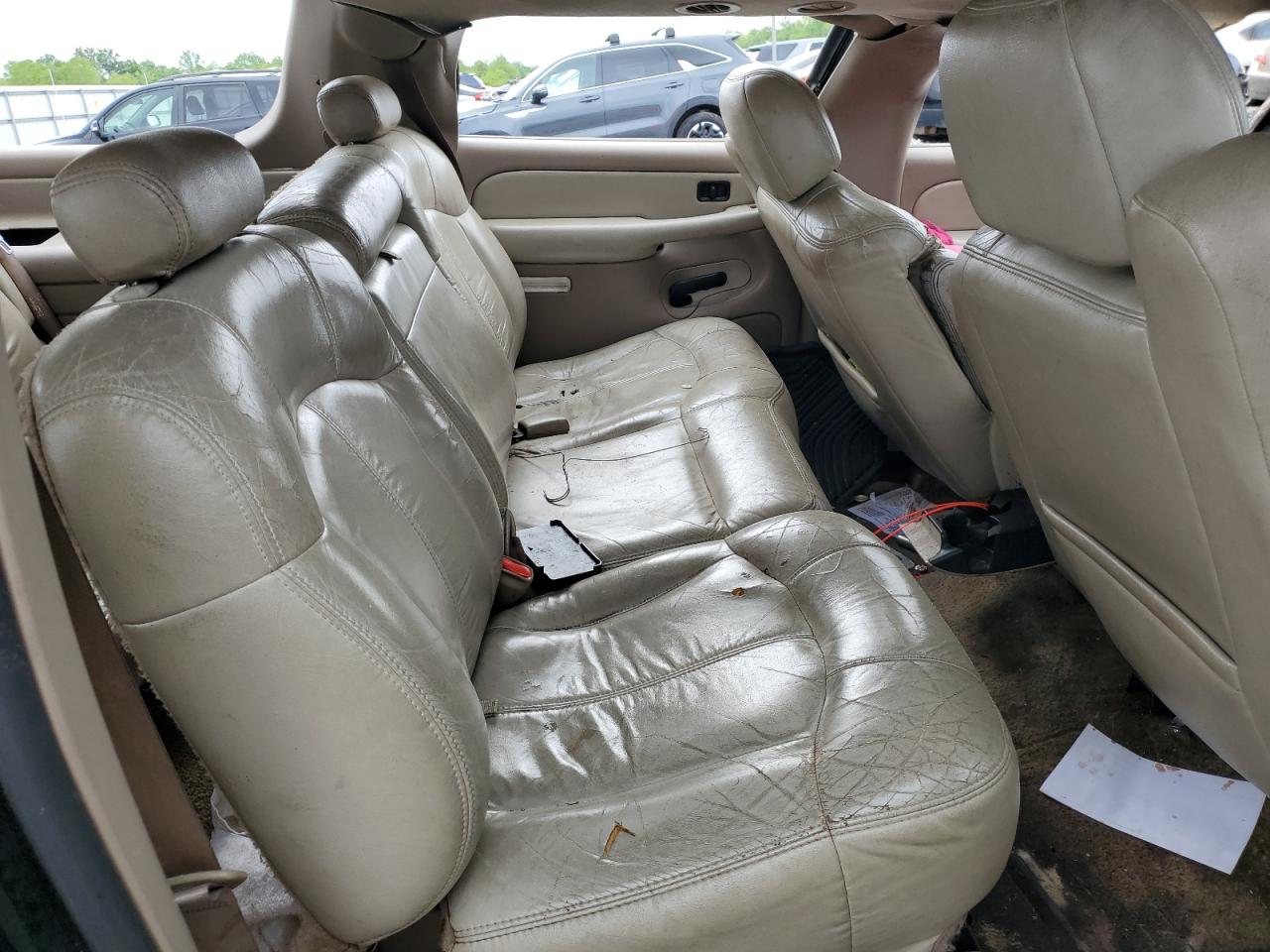 2002 Chevrolet Suburban C1500 VIN: 3GNEC16T52G258587 Lot: 51812635