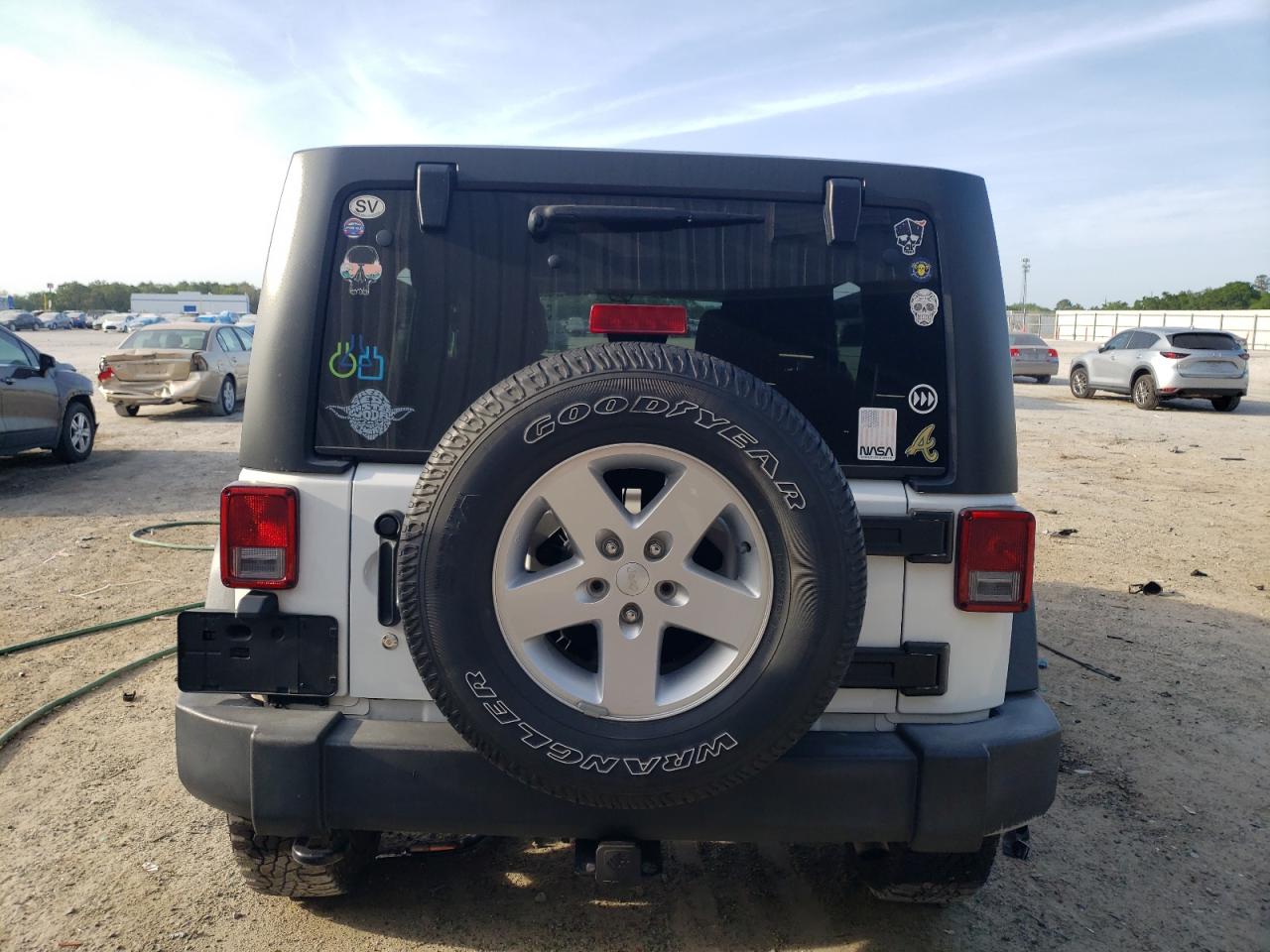 2017 Jeep Wrangler Unlimited Sport VIN: 1C4HJWDG3HL572295 Lot: 54720365