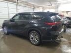2020 Toyota Highlander Hybrid Platinum for Sale in Madisonville, TN - Front End
