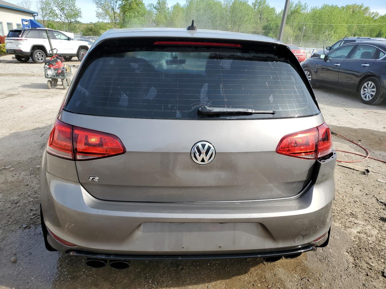 2017 Volkswagen Golf R VIN: WVWVF7AU7HW175711 Lot: 54137615