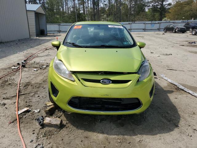 Hatchbacks FORD FIESTA 2012 Zielony