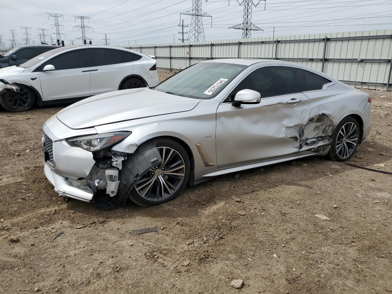 2017 Infiniti Q60 Premium იყიდება Elgin-ში, IL - All Over
