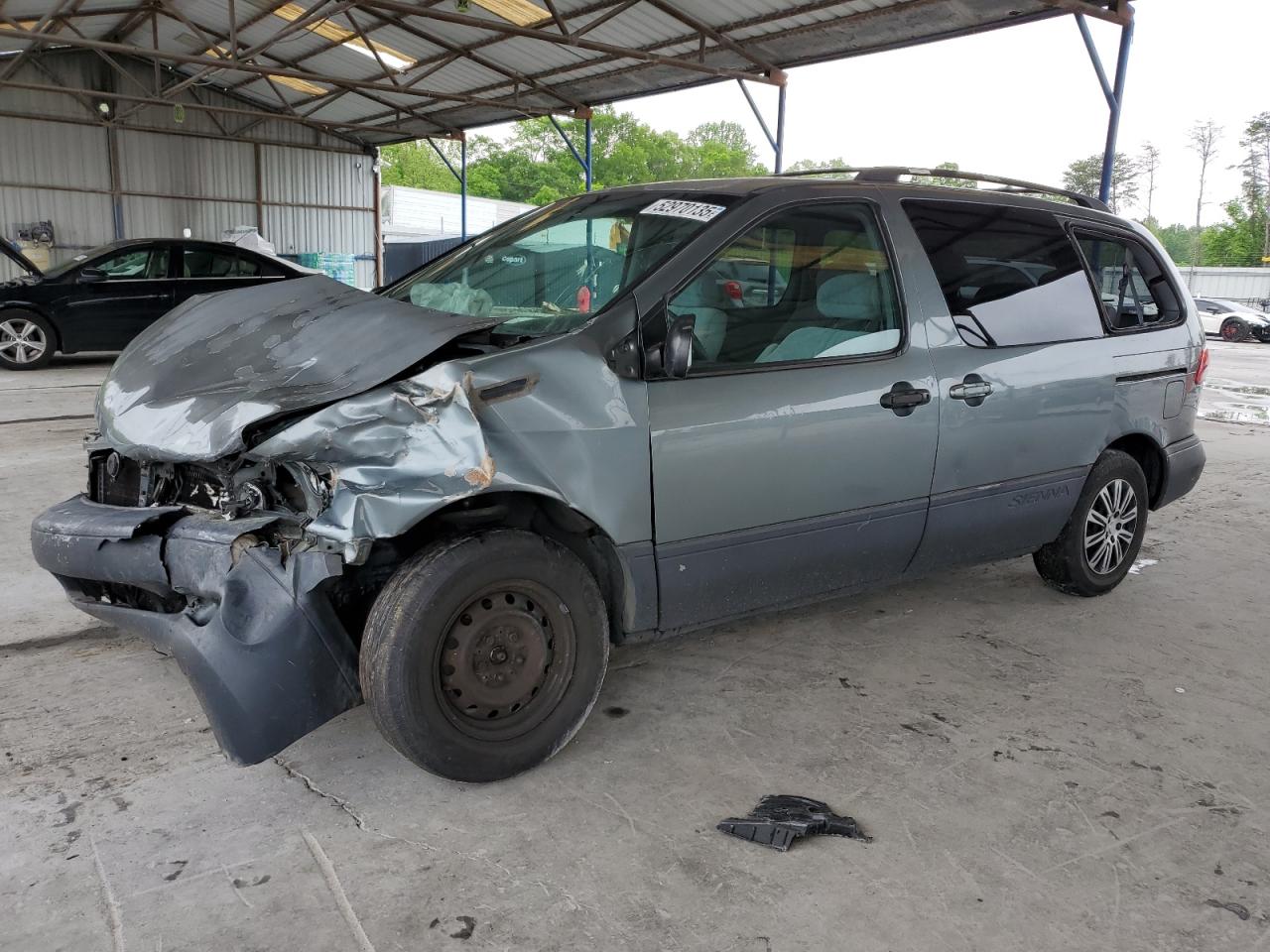 2000 Toyota Sienna Le VIN: 4T3ZF13C5YU226477 Lot: 52970135