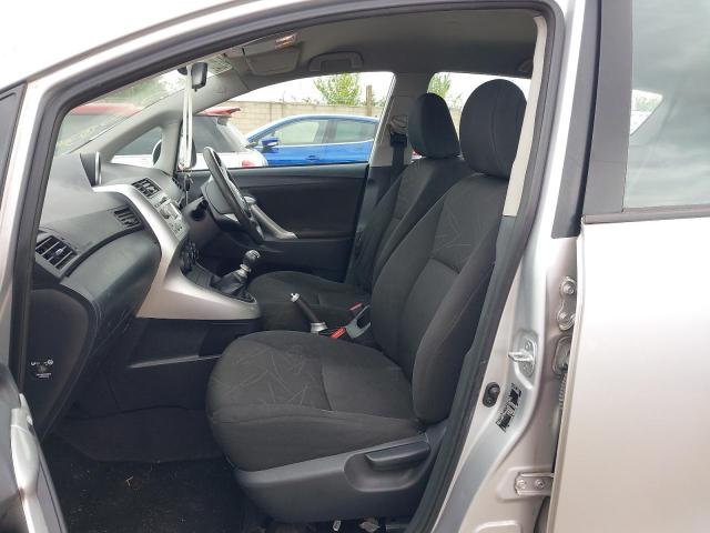 2011 TOYOTA VERSO T2 D