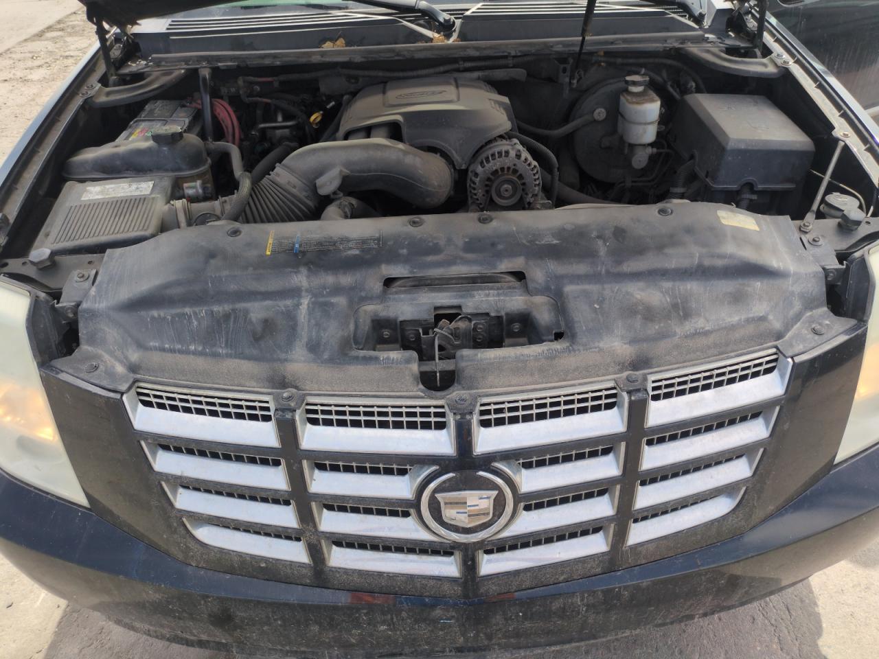 2007 Cadillac Escalade Luxury VIN: 1GYFK63807R364928 Lot: 53213115
