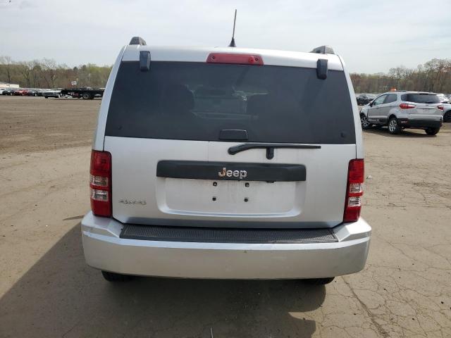 Parquets JEEP LIBERTY 2012 Srebrny