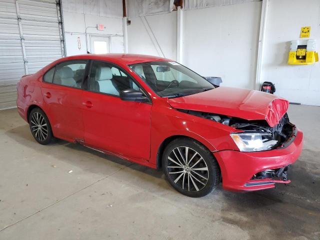 Sedans VOLKSWAGEN JETTA 2016 Czerwony