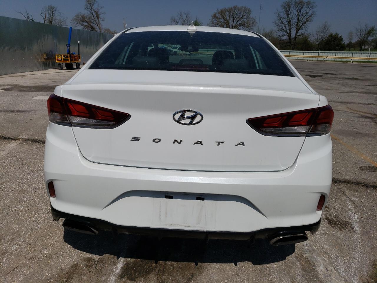 2018 Hyundai Sonata Sport VIN: 5NPE34AF4JH680951 Lot: 52204465