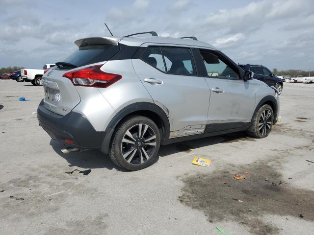  NISSAN KICKS 2019 Srebrny