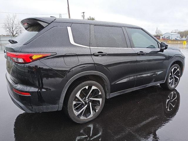  MITSUBISHI OUTLANDER 2022 Black