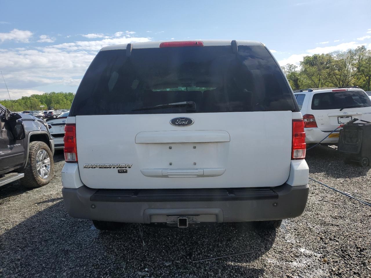 2004 Ford Expedition Xlt VIN: 1FMEU15W04LA49387 Lot: 52386065
