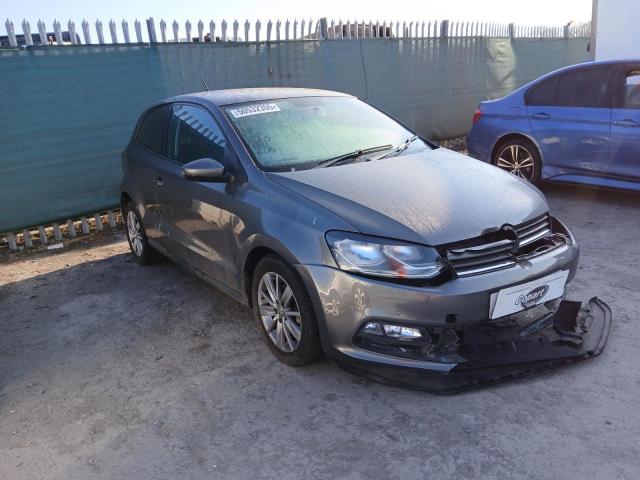 2015 VOLKSWAGEN POLO SE TS