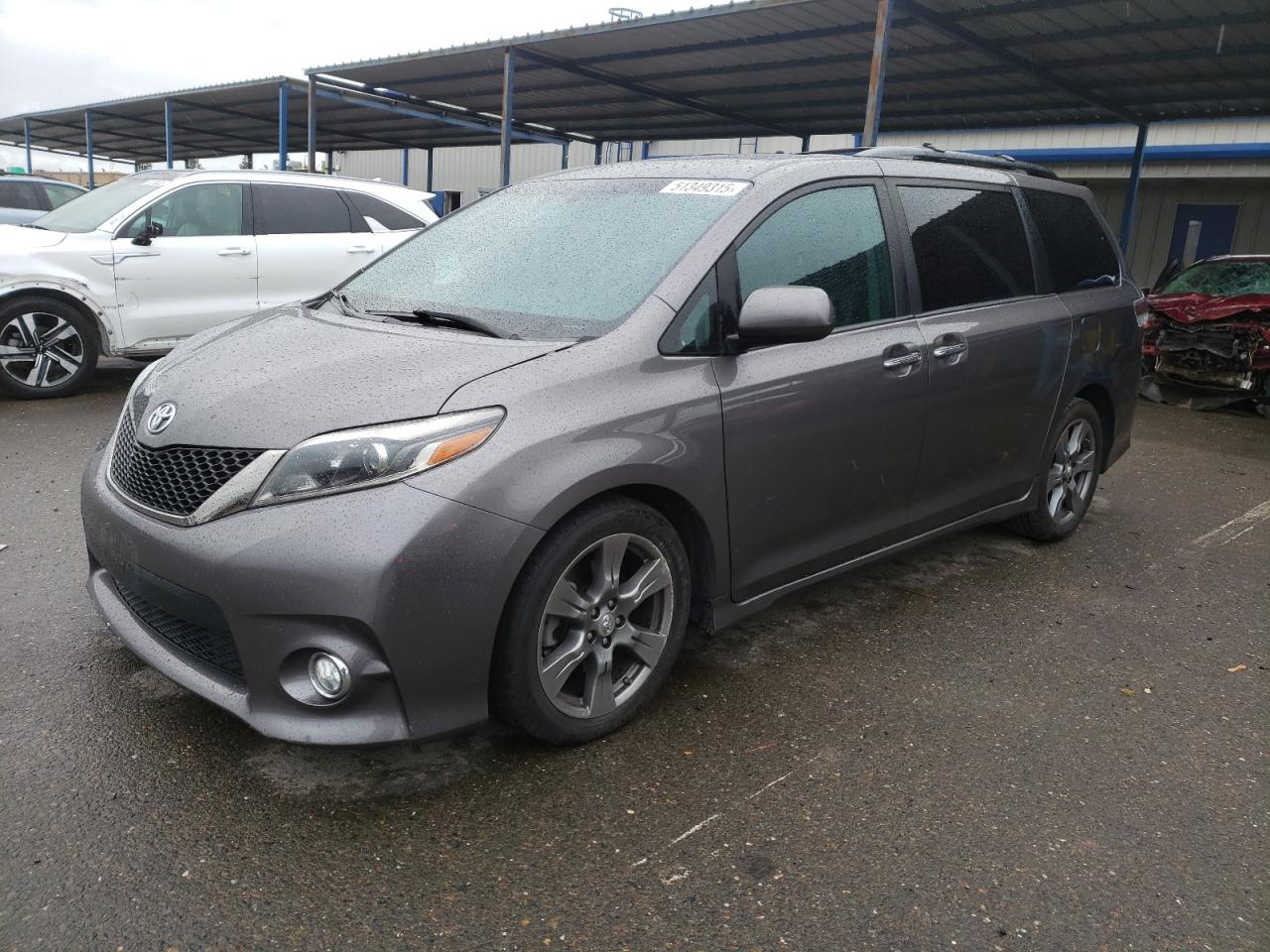 2017 Toyota Sienna Se იყიდება Sacramento-ში, CA - Side