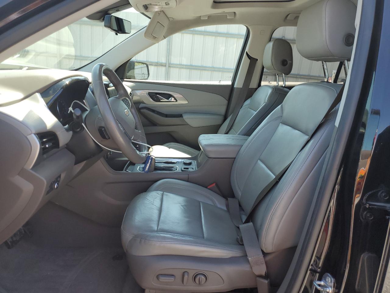 2018 Chevrolet Traverse Lt VIN: 1GNEVHKW3JJ135936 Lot: 53094745