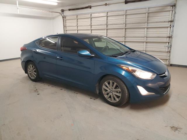  HYUNDAI ELANTRA 2016 Granatowy