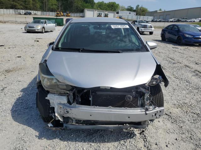 Хэтчбеки TOYOTA YARIS 2016 Серебристый