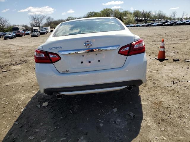  NISSAN ALTIMA 2017 Biały