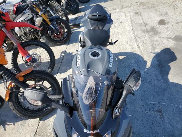 2025 SUZUKI GSX-R600   