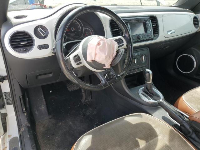  VOLKSWAGEN BEETLE 2015 Белый