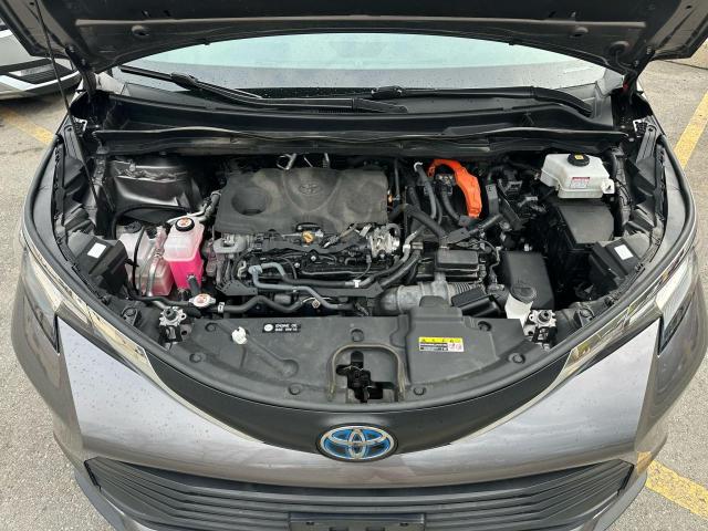 2022 TOYOTA SIENNA LE