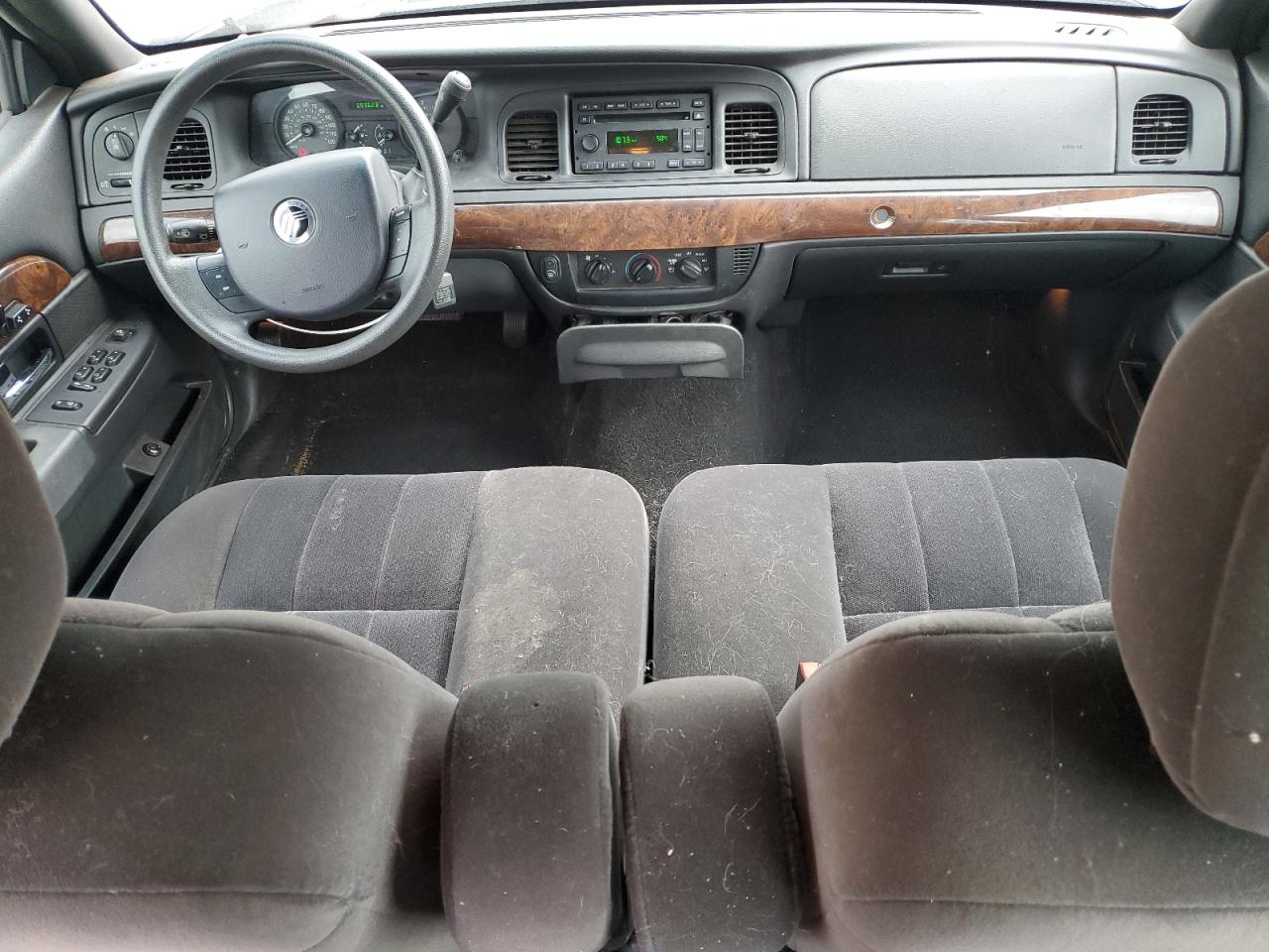 2007 Mercury Grand Marquis Gs VIN: 2MEFM74V77X615846 Lot: 51617645