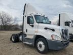 2016 Freightliner Cascadia 125 Semi Truck for Sale in Mcfarland, WI - Normal Wear