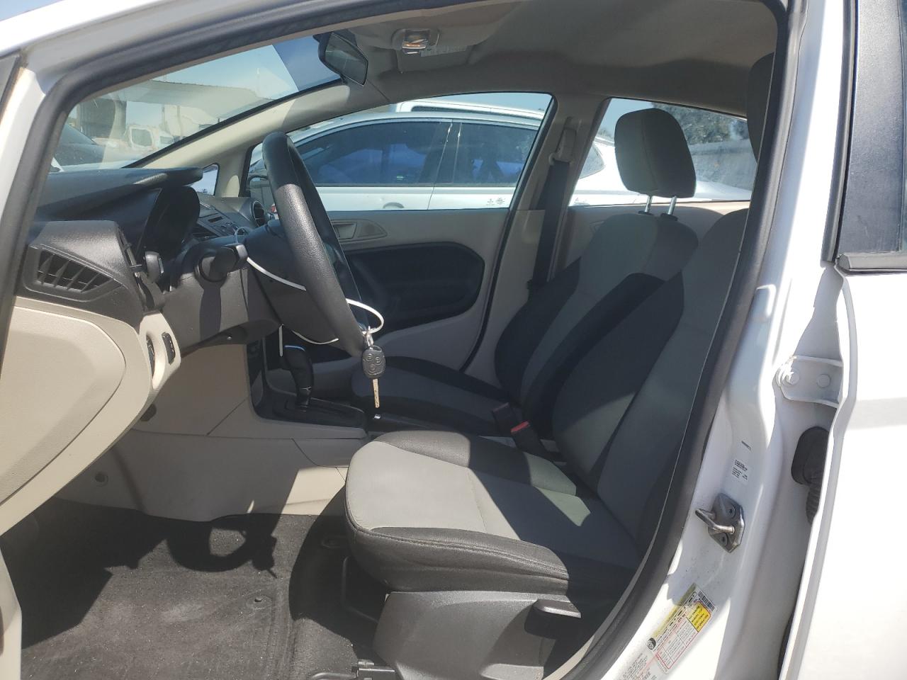2013 Ford Fiesta S VIN: 3FADP4AJ6DM225821 Lot: 52918295