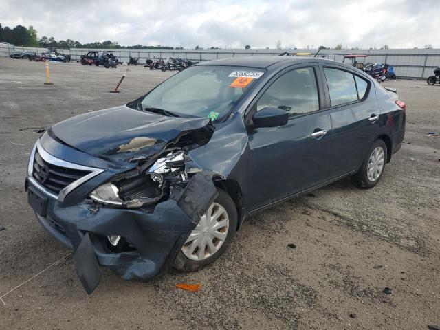 Sedans NISSAN VERSA 2016 Granatowy