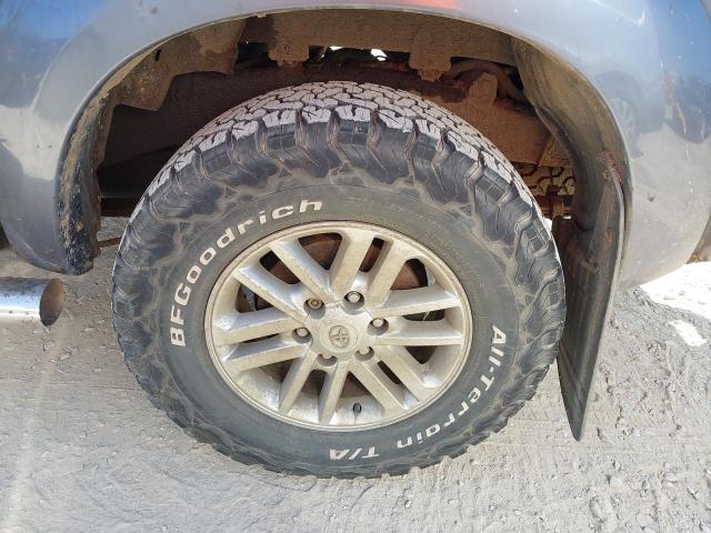 2011 TOYOTA HILUX INVI