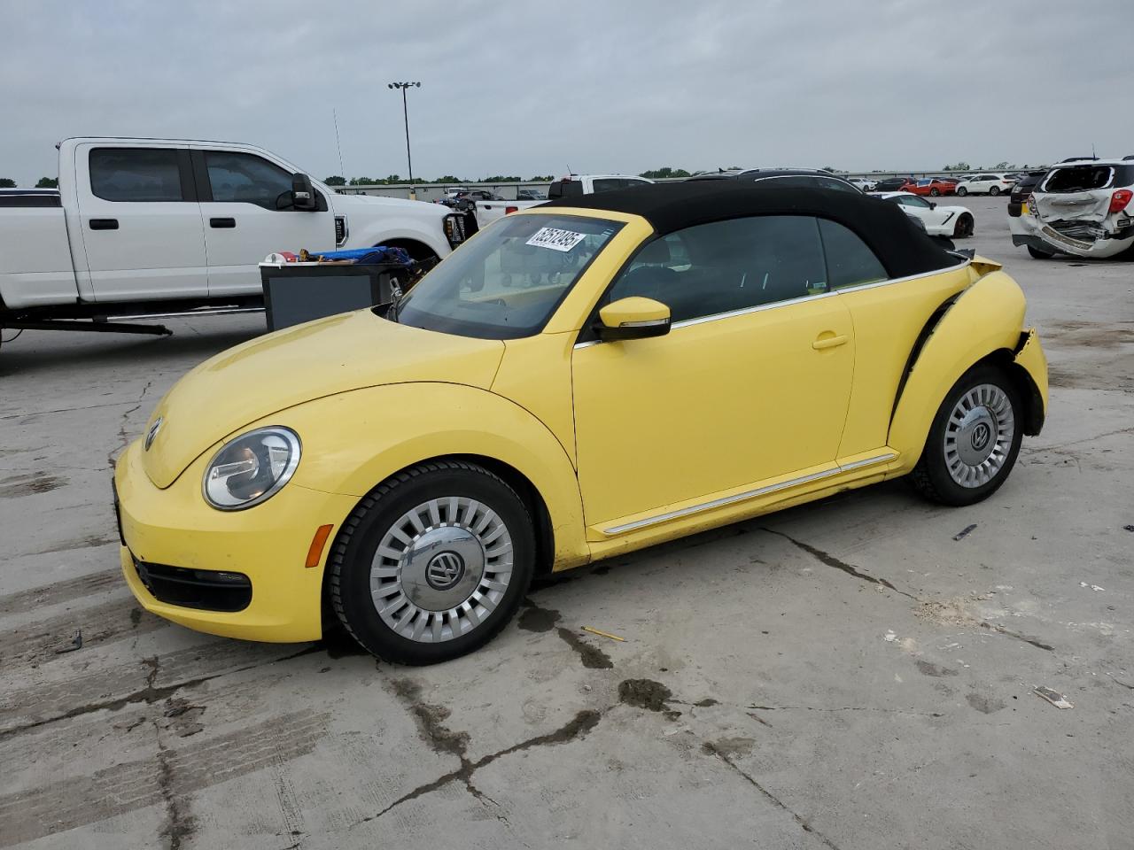 2013 Volkswagen Beetle იყიდება Wilmer-ში, TX - Rear End