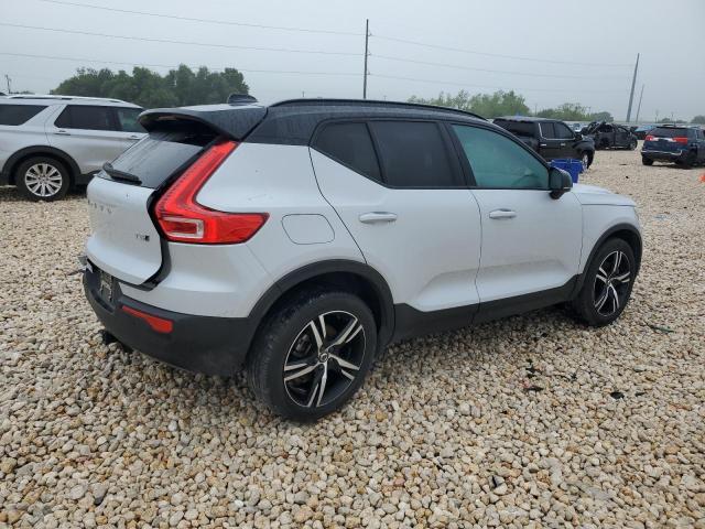  VOLVO XC40 2021 Белый