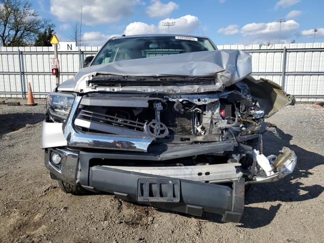  TOYOTA TUNDRA 2015 Srebrny