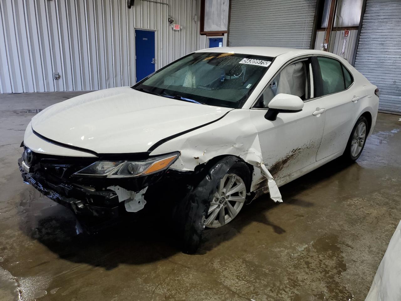 2022 Toyota Camry Le იყიდება Brookhaven-ში, NY - All Over