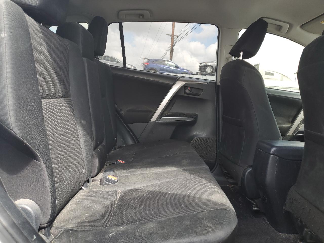 JTMBFREV9JD256759 TOYOTA RAV4 2018