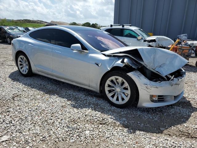  TESLA MODEL S 2017 Srebrny