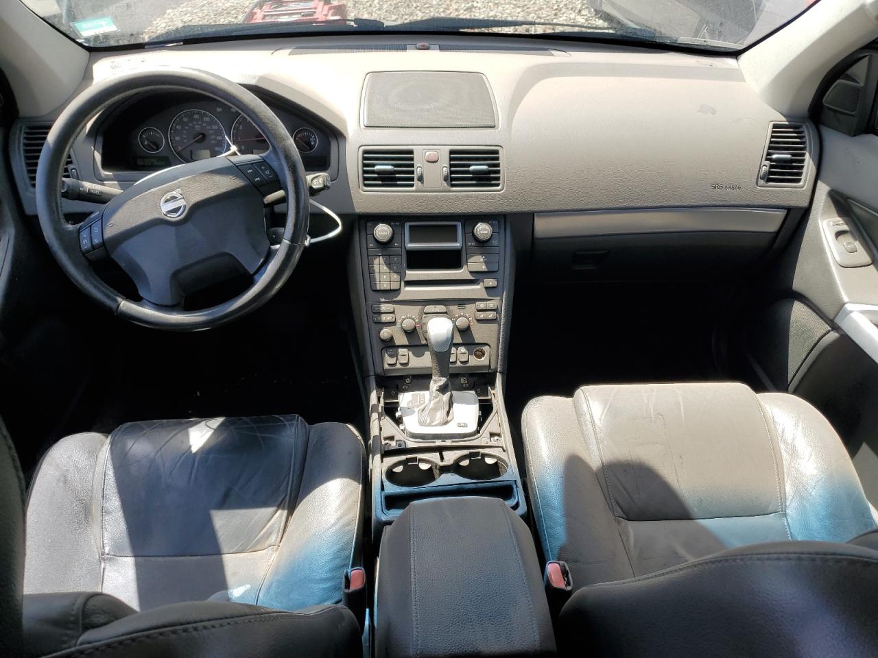 2004 Volvo XC90 - Image 8