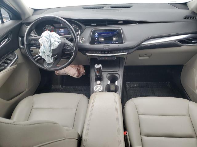  CADILLAC XT4 2019 Silver
