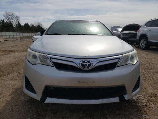  TOYOTA CAMRY 2012 Серебристый