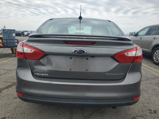  FORD FOCUS 2012 Серый