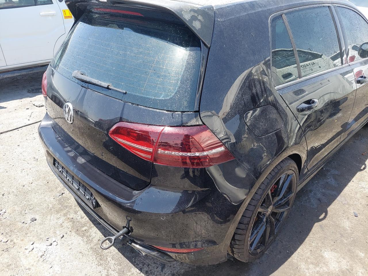 WVWGR2AU9GW083369 - 2018 Volkswagen Golf - #51191775