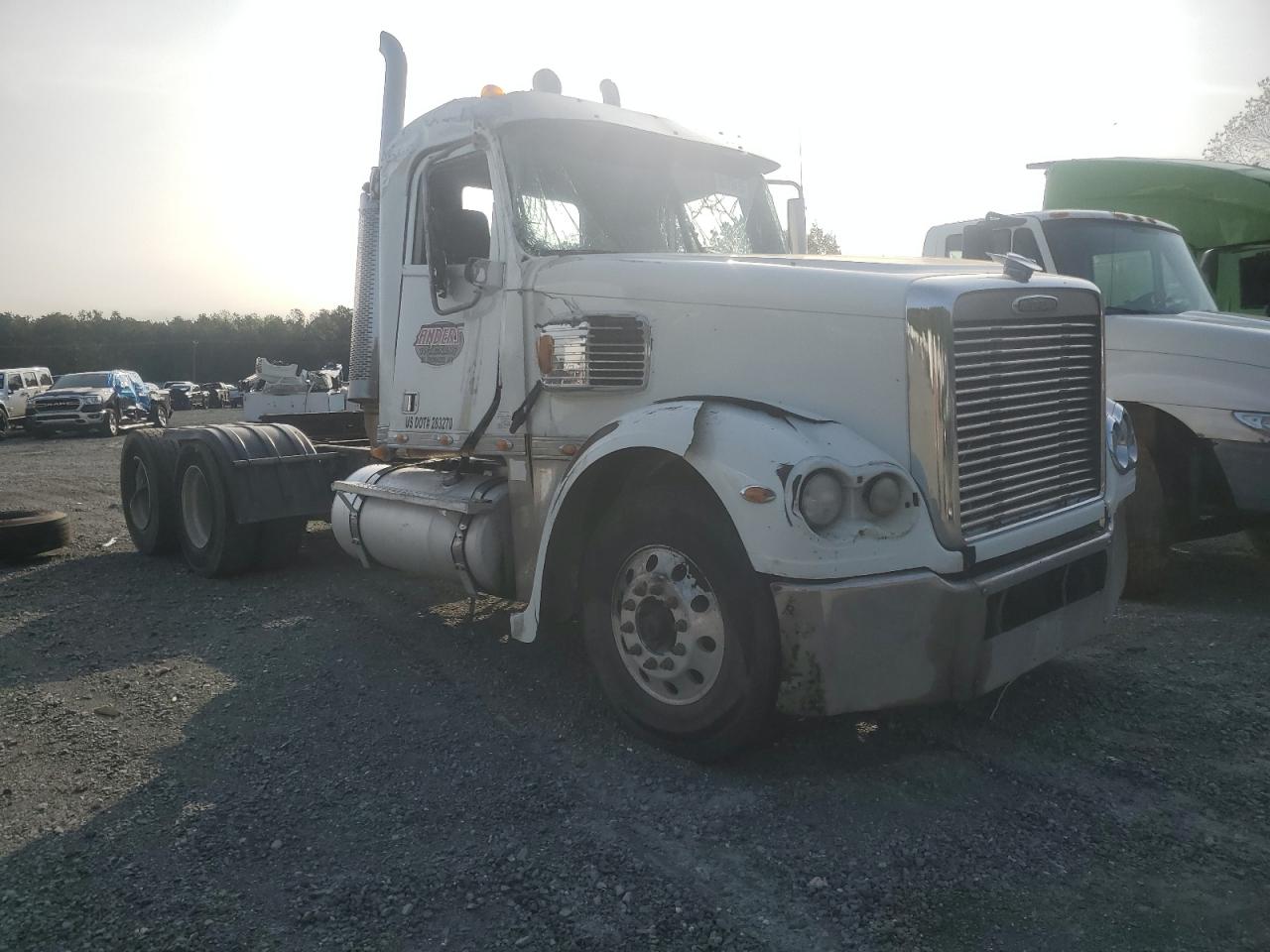2016 Freightliner Coronado Semi Truck for Sale in Shreveport, LA - Front End