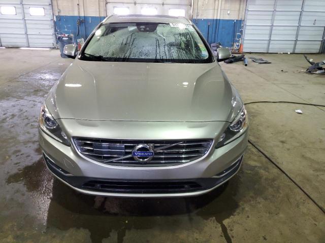  VOLVO V60 2016 Серебристый