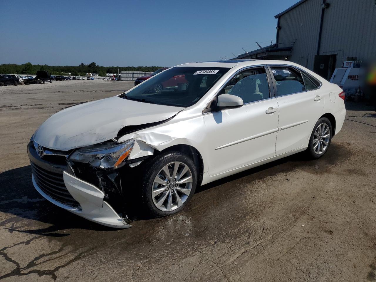 2016 Toyota Camry Le de vânzare în Memphis, TN - Front End
