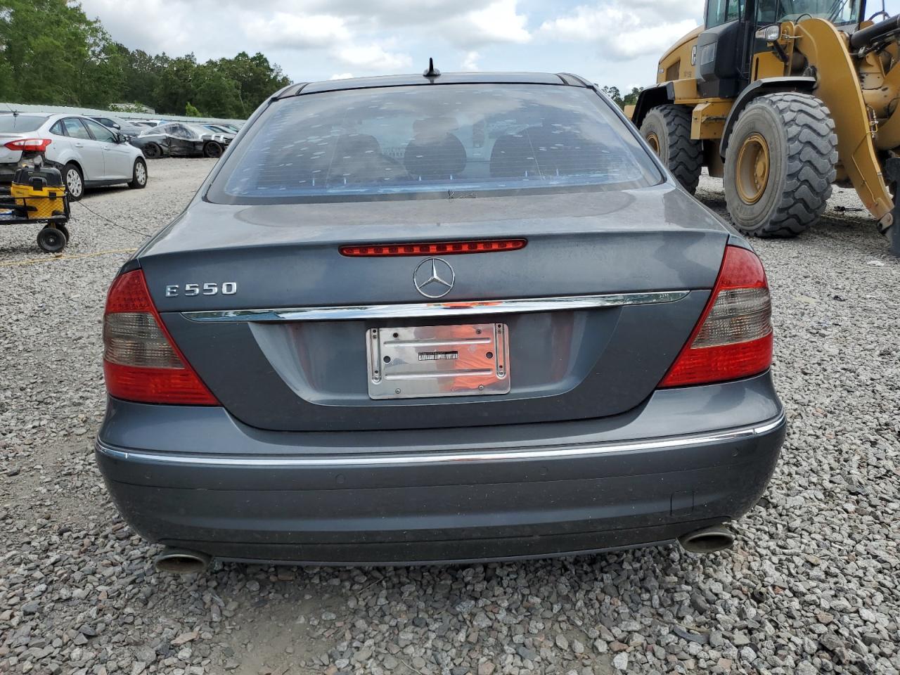2009 Mercedes-Benz E 550 VIN: WDBUF72X29B437422 Lot: 54051835