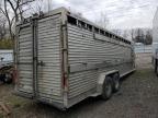 1993 Featherlite Livestock Trailer продається в Fort Wayne, IN - Side