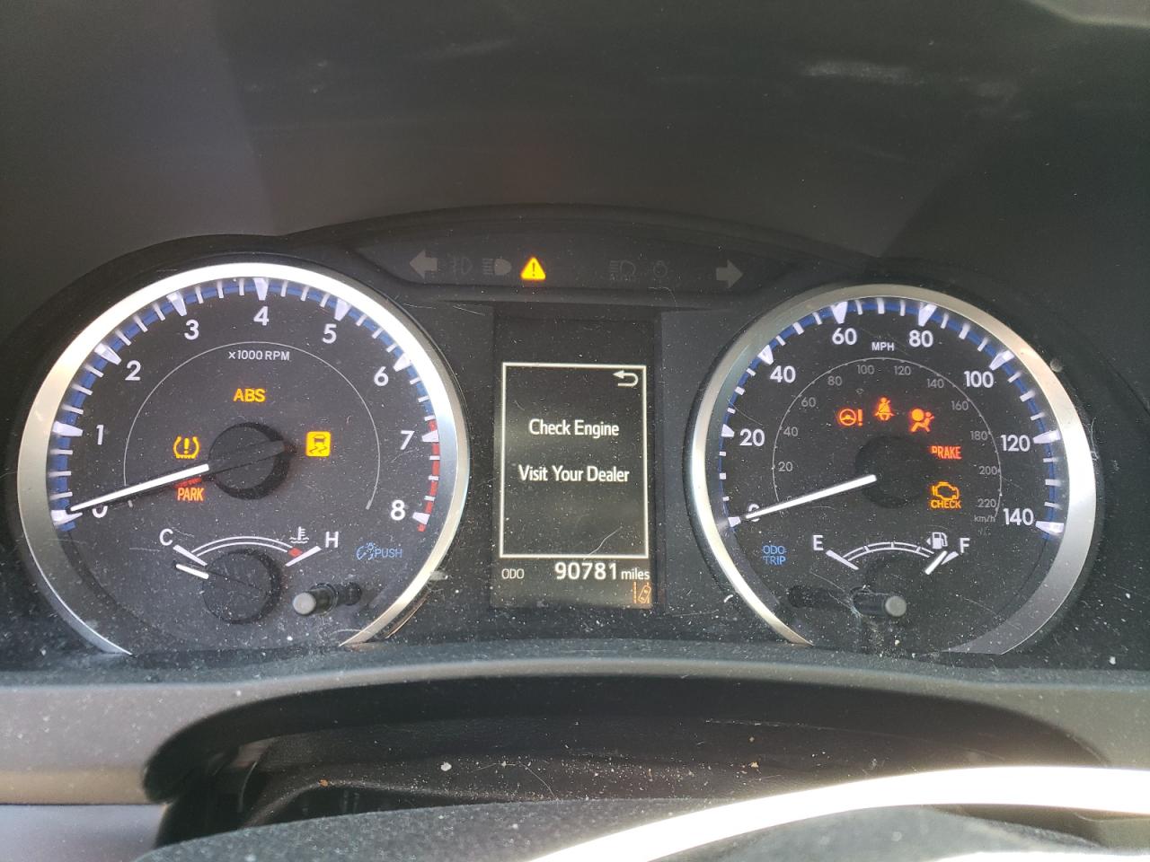 5TDBZRFH1KS741760 2019 Toyota Highlander Le