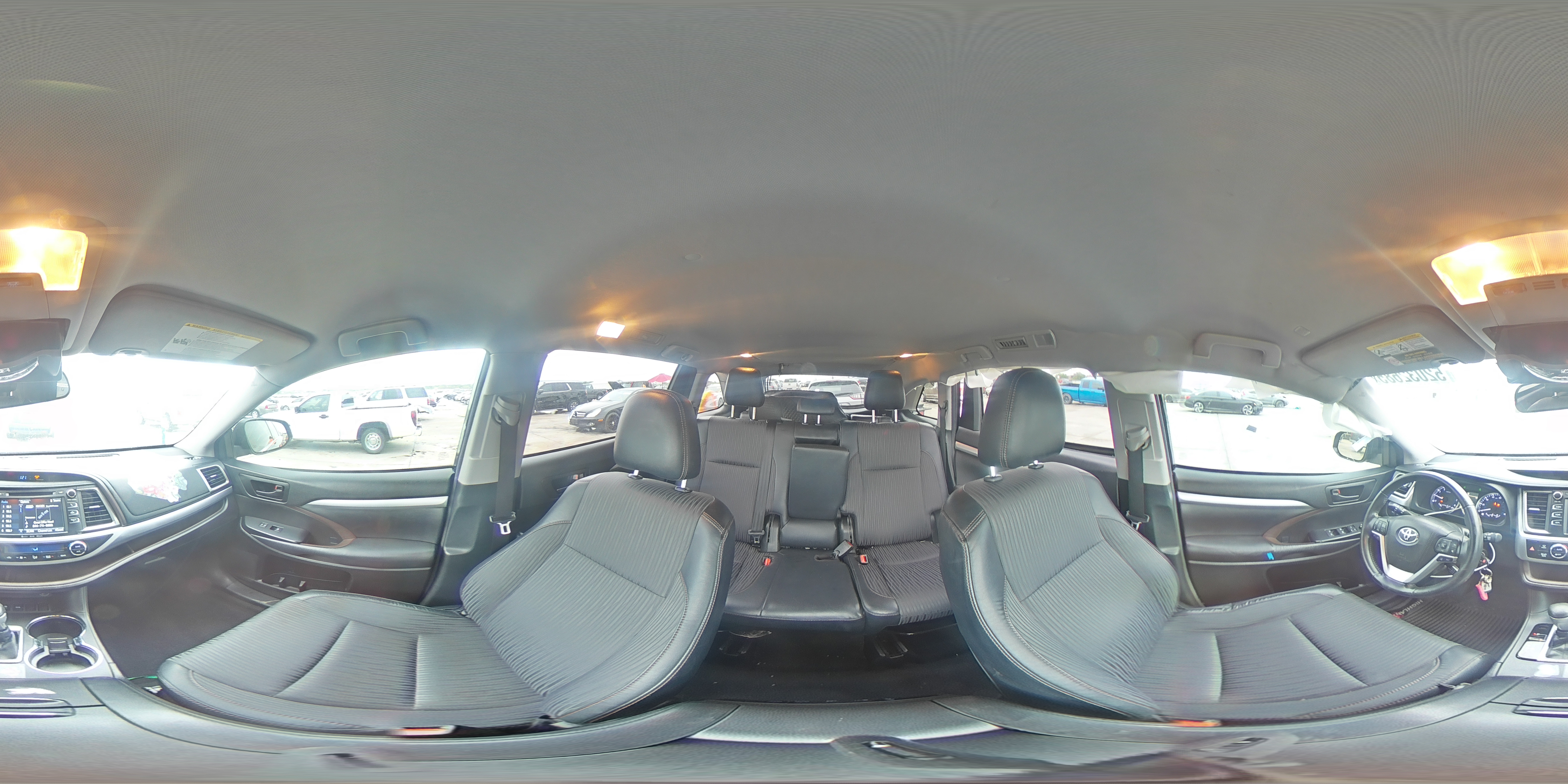 2018 Toyota Highlander Le VIN: 5TDZZRFH7JS275734 Lot: 52032685
